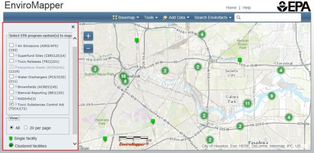 Interfaz del usuario del Enviromapper, con opciones para añadir varios niveles de datos para personalizar el mapa